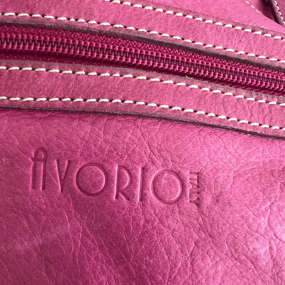 Great warm fushia crossbody bag with fringe - Picture 7 of 8